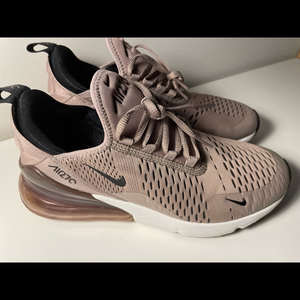 Nike Air Max 270